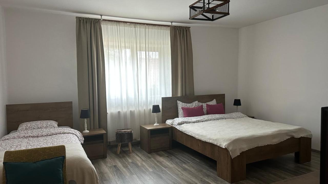 Casa De Vacanta Potoc エクステリア 写真